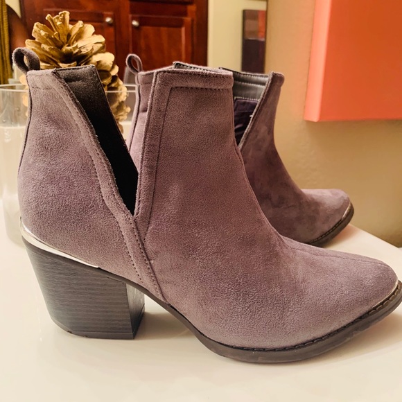 Grey Bootie - Picture 8 of 9